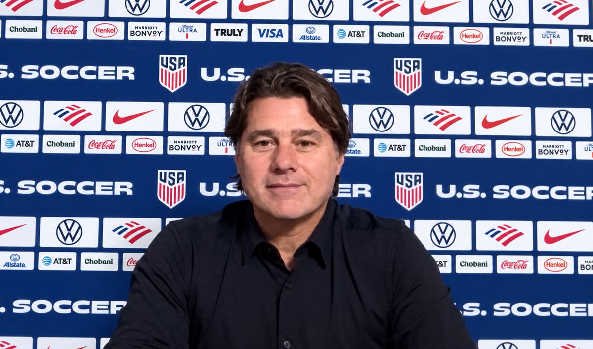 VIPsofATLSoccer's tweet photo. Mauricio Pochettino is focused on building a younger, larger, and continuously improving team.  
He wants all players, young and old, to have the right mentality and play up to the level expected of them. https://t.co/1Jmu1PDsUc