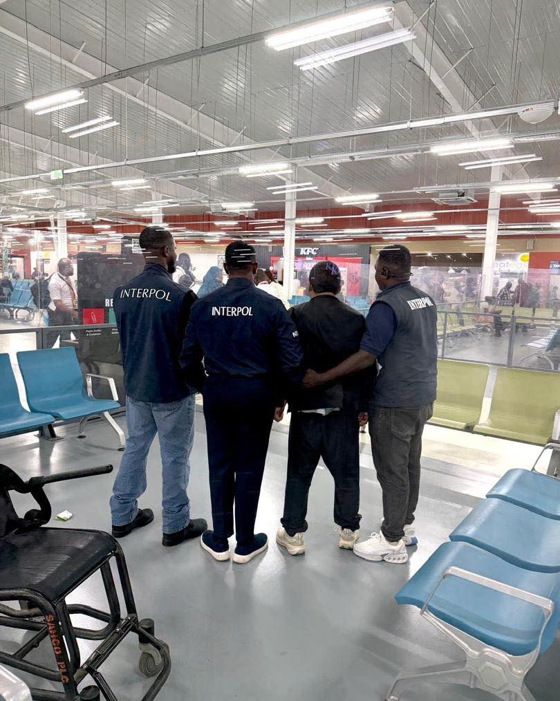 NigeriaStories's tweet photo. JUST IN: The Nigeria Police Force, through INTERPOL National Central Bureau (NCB), Abuja, has repatriated a Chinese fugitive, Zhang Shijie, to Guangzhou, People’s Republic of China, following his arrest in Nigeria in connection with alleged large-scale smuggling of endangered African Rosewood.