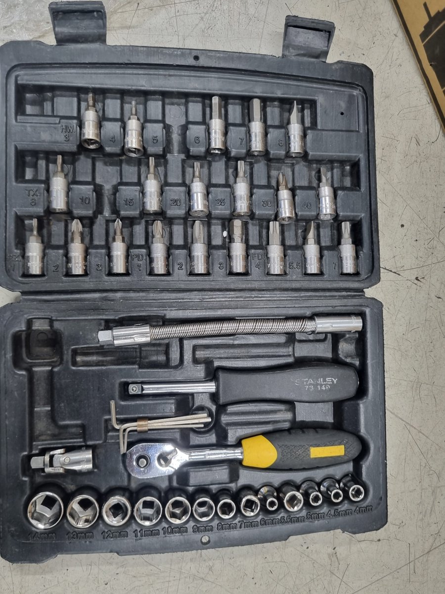 mayank_b_'s tweet photo. Every problem has a solution.

 Sometimes it just needs the right tool. 🔧 https://t.co/q5uQs8jI7v