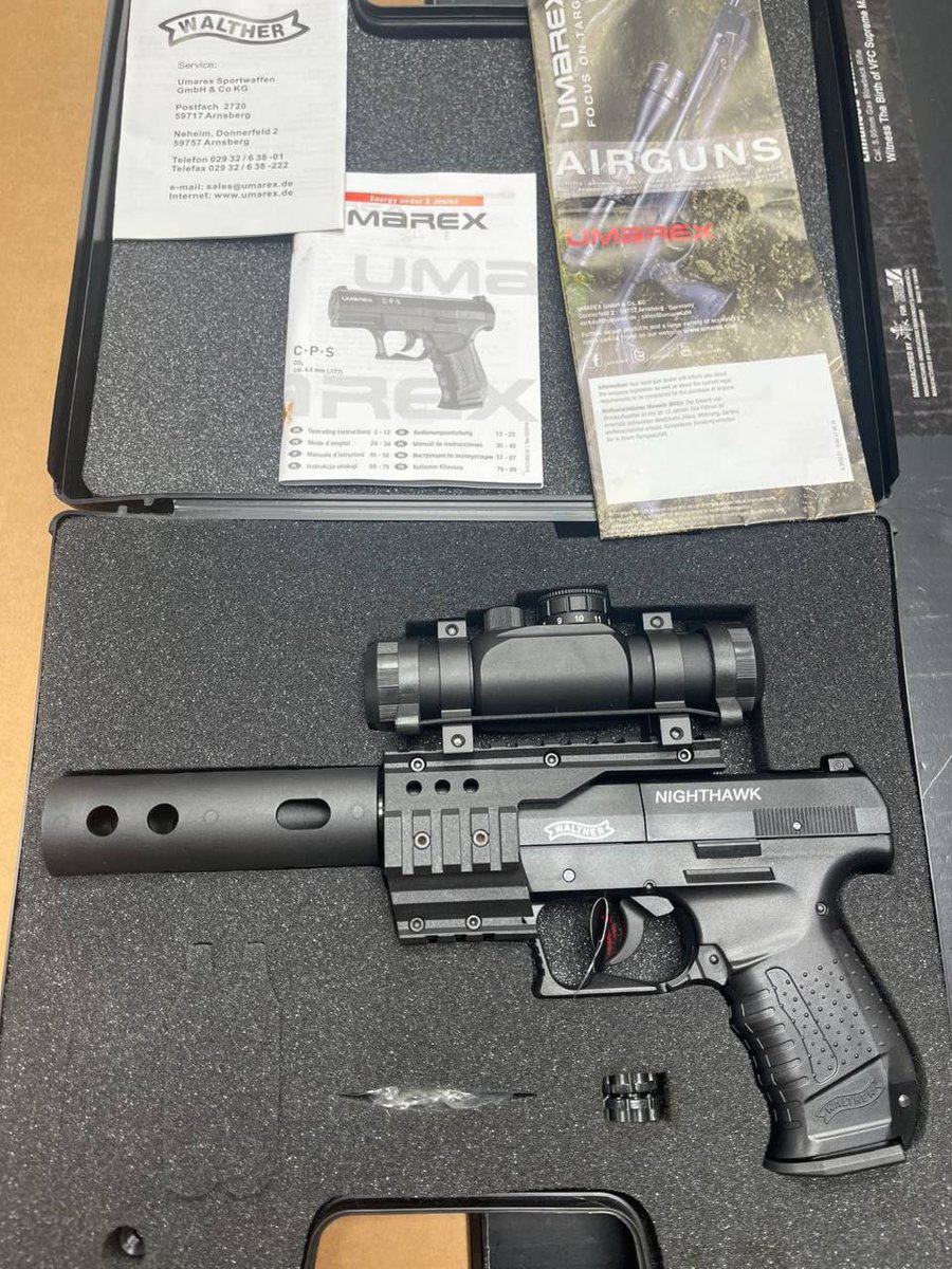 dixingpcp1's tweet photo. Umarex Walther NightHawk 夜莺CP99
口径：4.5铅弹
动力：12g co2小钢瓶
装弹数：8发
长度：180mm
内管长：85mm
重量：740克
初速：约70-80m/s
价格：6500
#气枪 #气狗 #枪支 #手狗 #防身 #武器 #国内 #大陆 #秃鹰 #板球 #快排 #钢珠 #铅弹 #打鸟 #打猎 https://t.co/KDHVvmCOQh