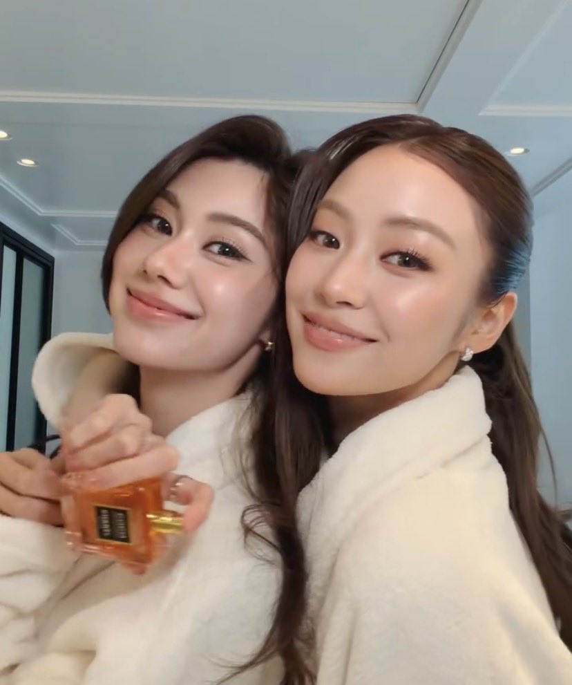 im_sunnieee's tweet photo. The elegant couple with coco mademoiselle Chanel ✨

 LENAMIU CHANEL FRAGRANCE
#CocoMademoiselleXLenaMiu https://t.co/bBWWWyP6Kf