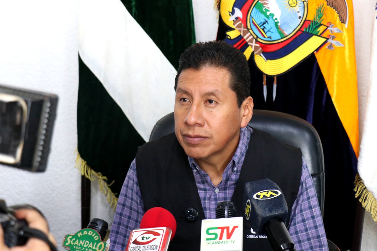 CNEManabi's tweet photo. 🎙️ | Nuestro director #WilliamCadena, informó a varios medios de comunicación sobre los avances del #CalendarioElectoralEc, así como las acciones que se desarrollan en territorio rumbo a las #Elecciones2027Ec. https://t.co/0TIvrp4GD3