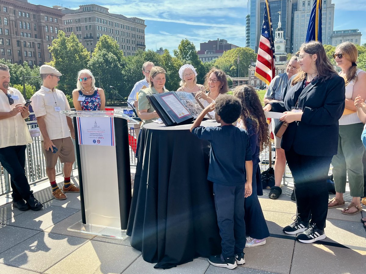 PHLschools's tweet photo. McCall Elementary students helped make history!

Students joined Women for Greater Philadelphia and America250PA for the opening of a 1976 Bicentennial Time Capsule, connecting the hopes of a generation with the young people who will help shape Philadelphia's future.

#PHLed https://t.co/cWVcZ9uegY