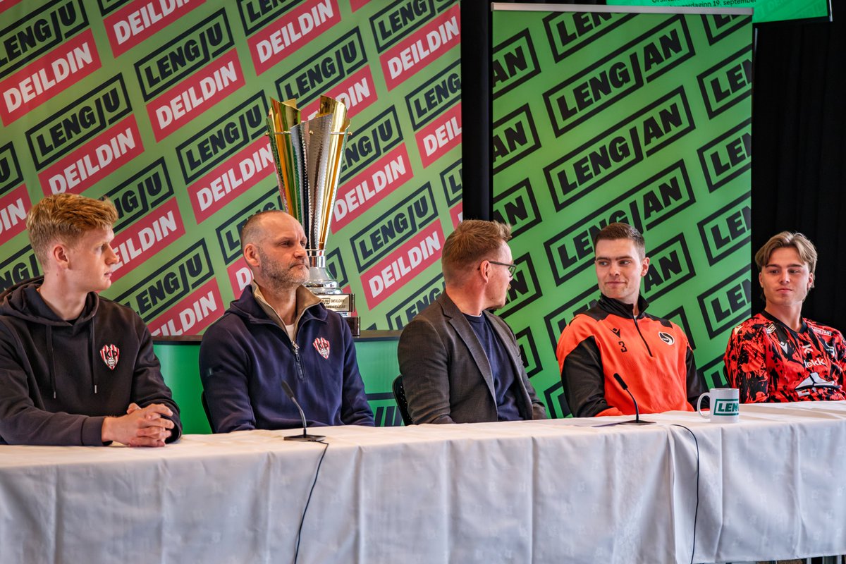liveysport's tweet photo. Andrúmsloftið var spennuþrungið á blaðamannafundi Livey, Lengjudeildarinnar og ÍTF í höfuðstöðvum KSÍ í hádeginu. Bolli og Hjálmar lyftu reyndar stemningunni vel upp og Hjörtur Hjartarson stýrði fundinum af gríðarlegri fagmennsku.

Bara 2 dagar í þetta. Veislan er á laugardag og útsending hefst kl.15:15 - að sjálfsögðu á Livey.