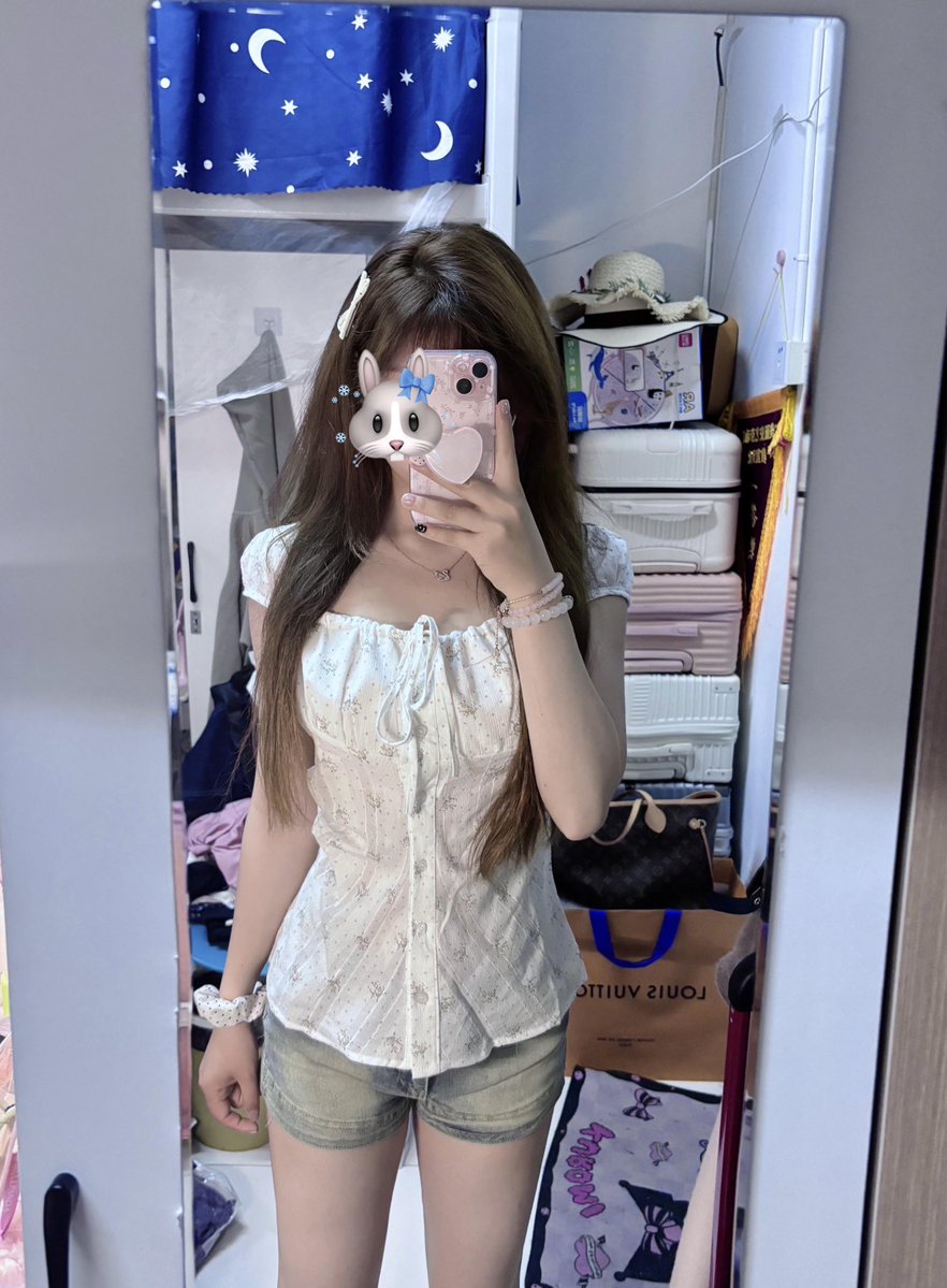 KuyantaR's tweet photo. 我是清远最深情的女人😂😂 https://t.co/hsRkRxDtk8