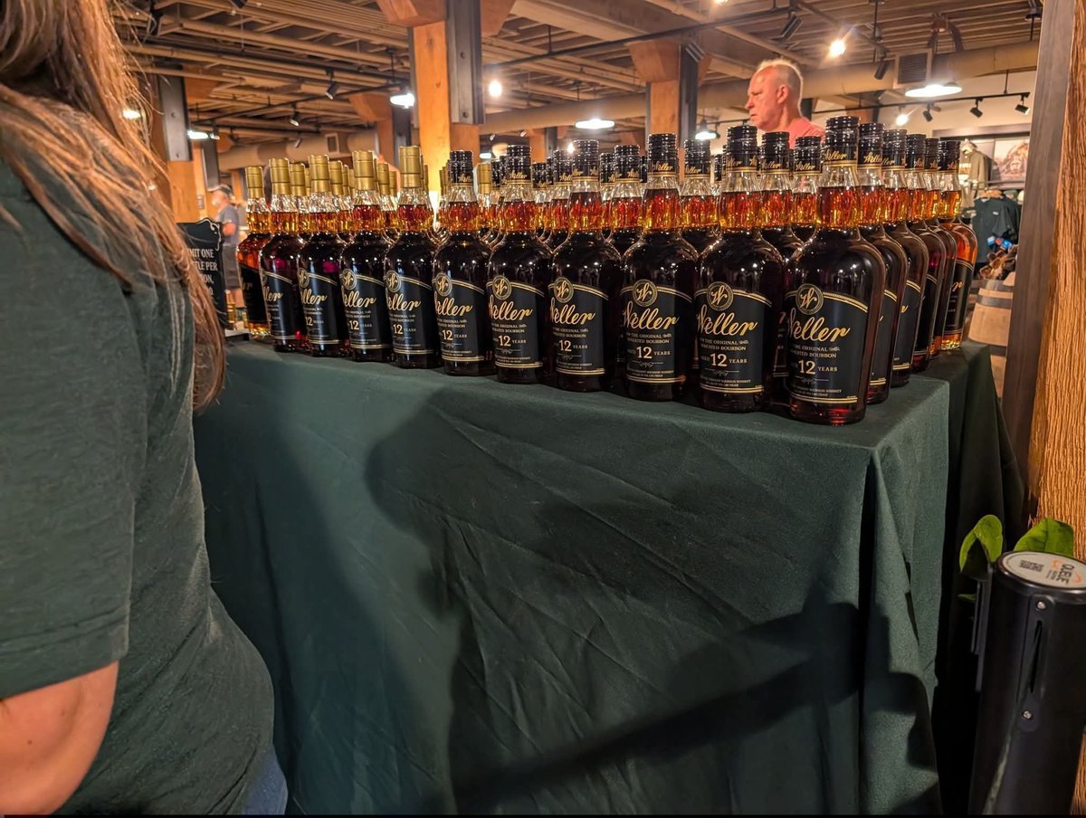 BourbonWhizk4g's tweet photo. Weller 12 years https://t.co/gqoJRlTQv5