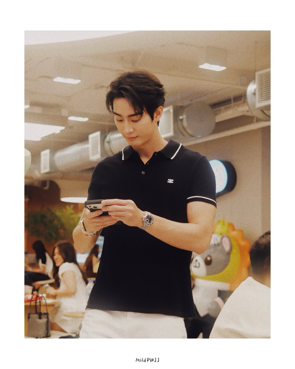 MildPWJJ's tweet photo. คือพอปรับให้มันเป็นมู้ดฟิล์มๆ คือเข้ากะ ปป มากกก หล่อมากจริงๆ 
#fforce_ https://t.co/4JwVjMNbQZ