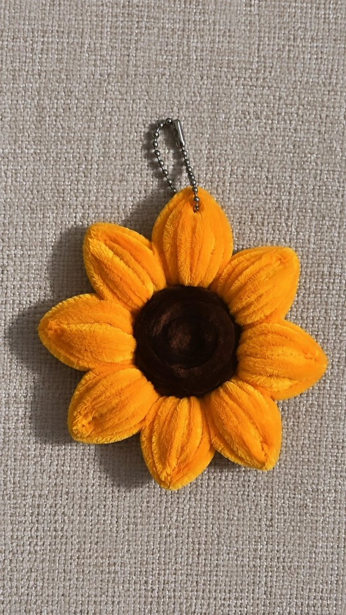 leiuuu8's tweet photo. SUNFLOWER
🌻 https://t.co/Cy8hVE9jaH