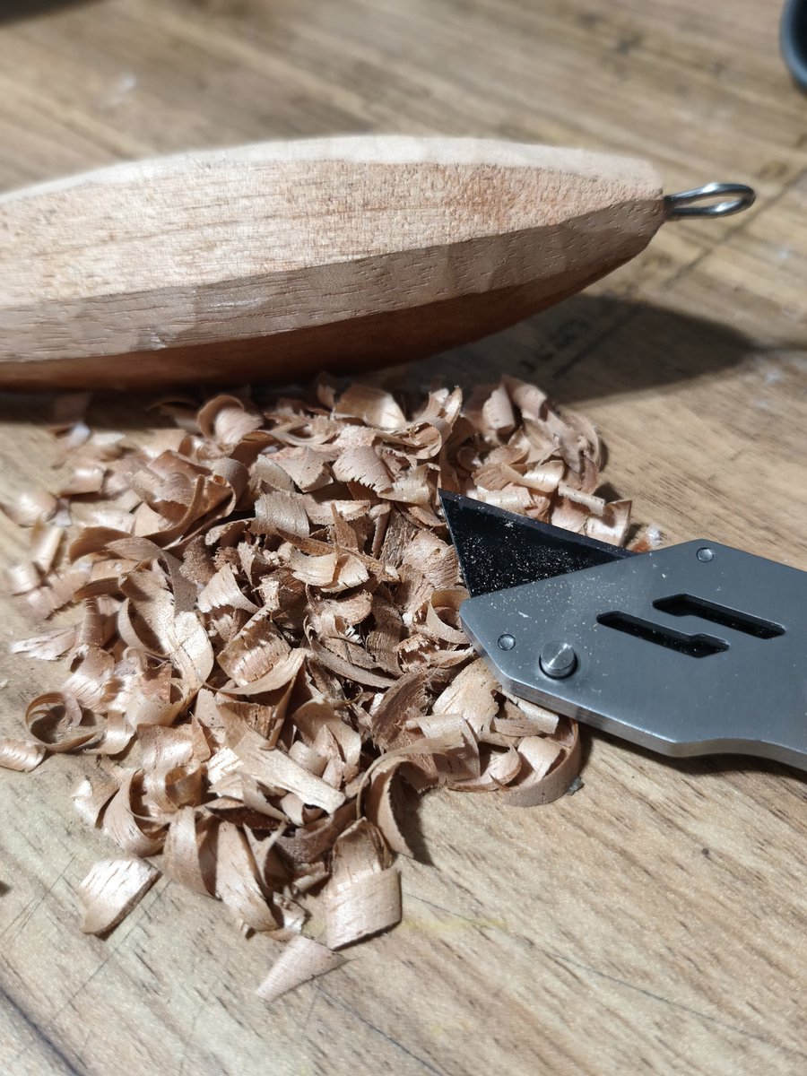 hookedlurestudi's tweet photo. Workshop.
Elite Deep. 180mm | ~120g.
Carving in progress.
Costa Rica.
#hookedlurestudio #woodenlures https://t.co/tK9OJOazr2