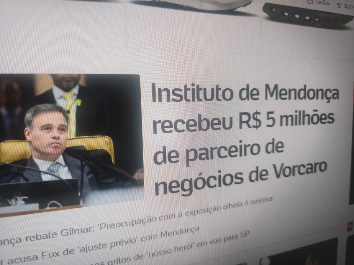 luisk2017's tweet photo. @gilmarmendes Esse aí não vale o caviar que come! https://t.co/Hx7cmvF3Tz
