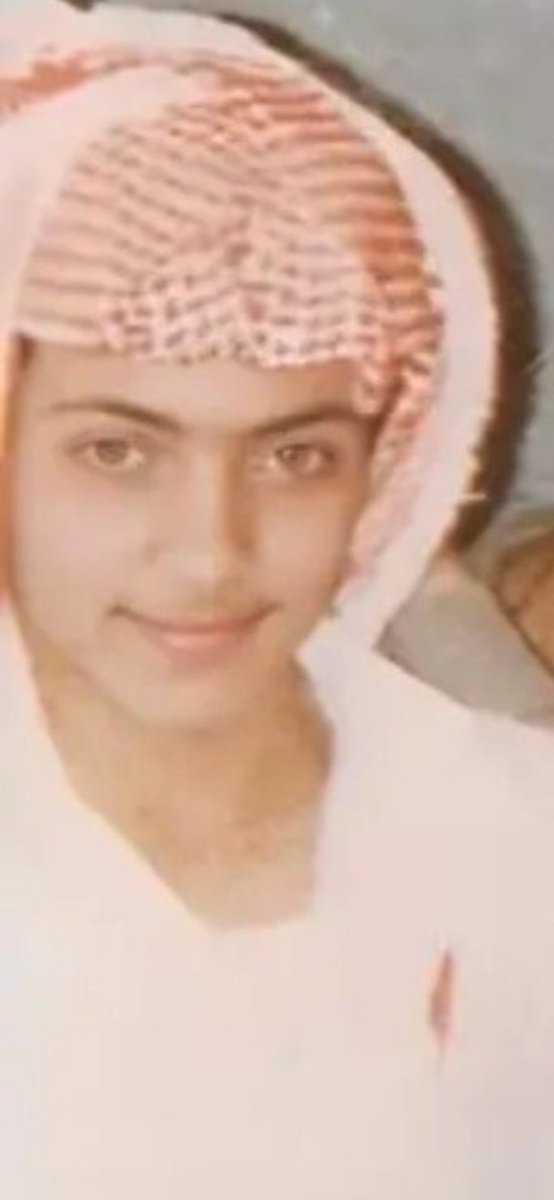 mfonzy's tweet photo. @ashiq_almadi اول واحد من اليسار ( احمد العليان ) https://t.co/6B5rslewrH