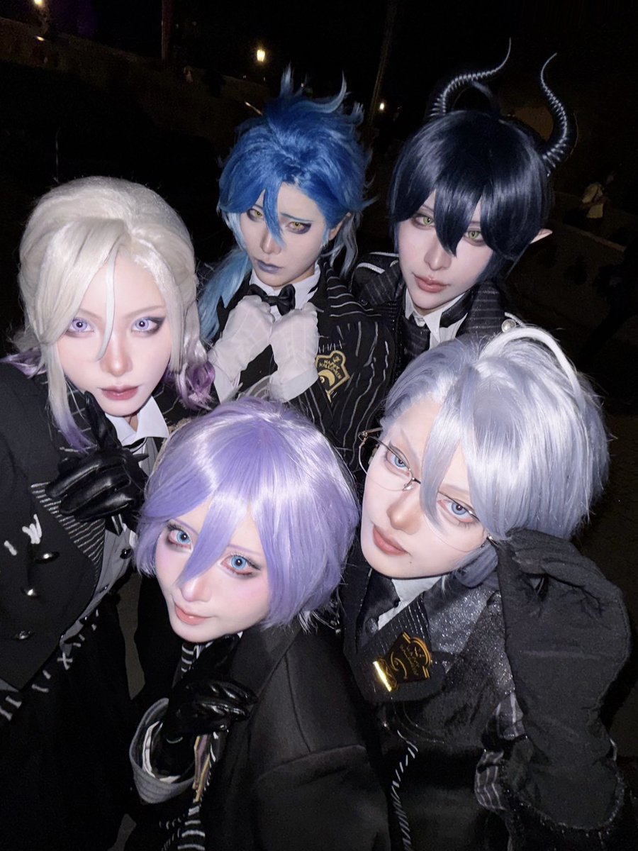 a_miiis's tweet photo. 🏰ｱｳﾊﾟ~‼️念願のﾅｲﾄﾒｱでした🍎🎶
私だけ寮長じゃなくて面白かったです
 #Dハロ仮装ツイステ
 #Dハロ仮装2026 https://t.co/Bmiz3dOgYq