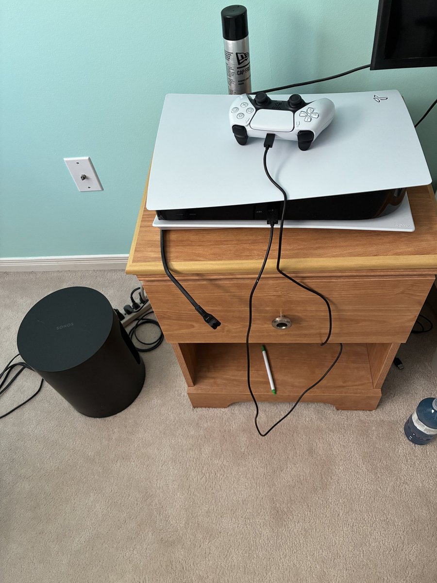 Sentinal771's tweet photo. @PlayStation Won’t be playing coop because my psn is cancelled due to the disc announcement!

#nodiscnobuy https://t.co/1Z4g9FXmGK