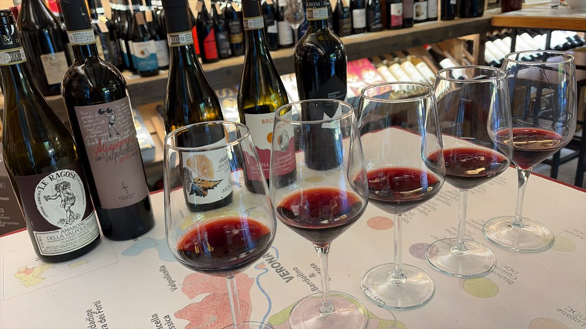 advocaatTUUR's tweet photo. Ik geloof nu dat ik weet hoe de hemel eruit ziet
#amarone
#verona
Fuck #september voor 1 dag https://t.co/MADudXQmRT