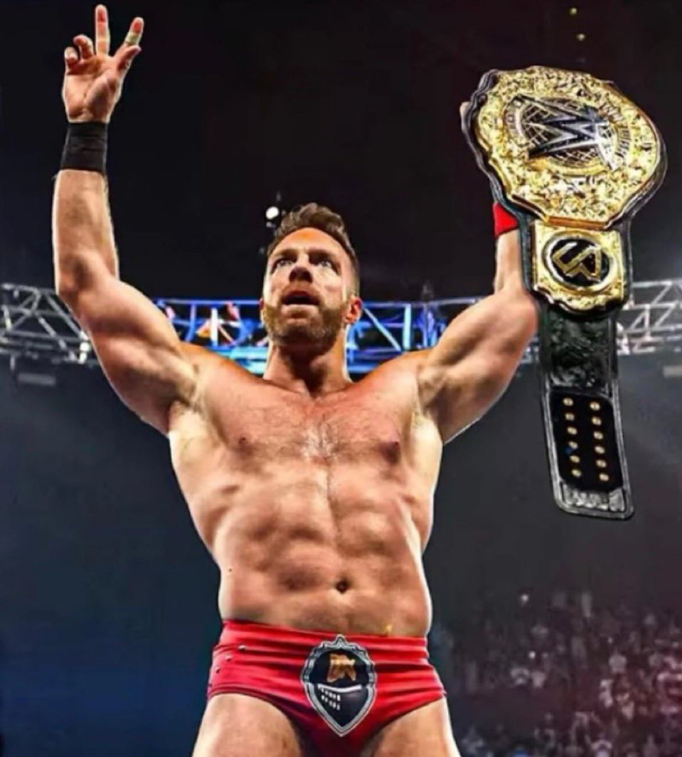 5zOmar's tweet photo. طلع تسريب انه WWE تخطط انه في عرض موني ان ذا بانك عصابة رويس كيز تتدخل وتسبب خسارته للقب وزن الثقيل ضد ال اي نايت

وهذا شيء بيخلي رومان يعصب منهم ويواجهم ويبني قصته ضد في وار قيمز

رأيكم هل ممكن تصير ؟ https://t.co/fPy027Plsj