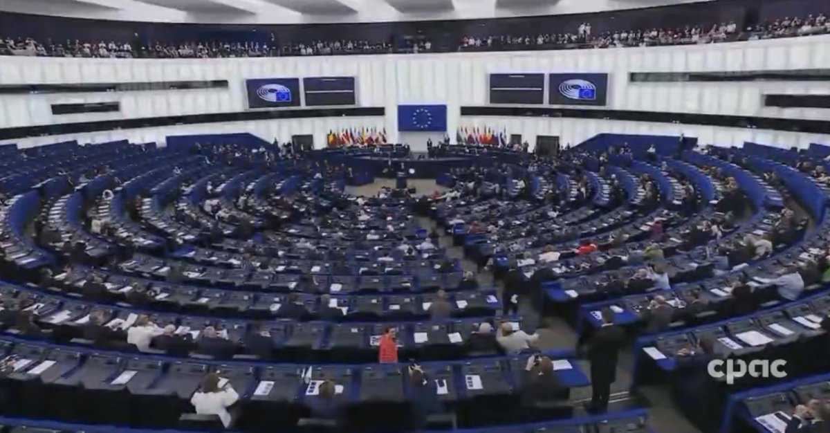 MarcNixon24's tweet photo. Nobody showed up for Mark Carney Speech.

Even Europe doesn’t care about Canada

I’d say 25% attendance. https://t.co/lXxmcJpwyT