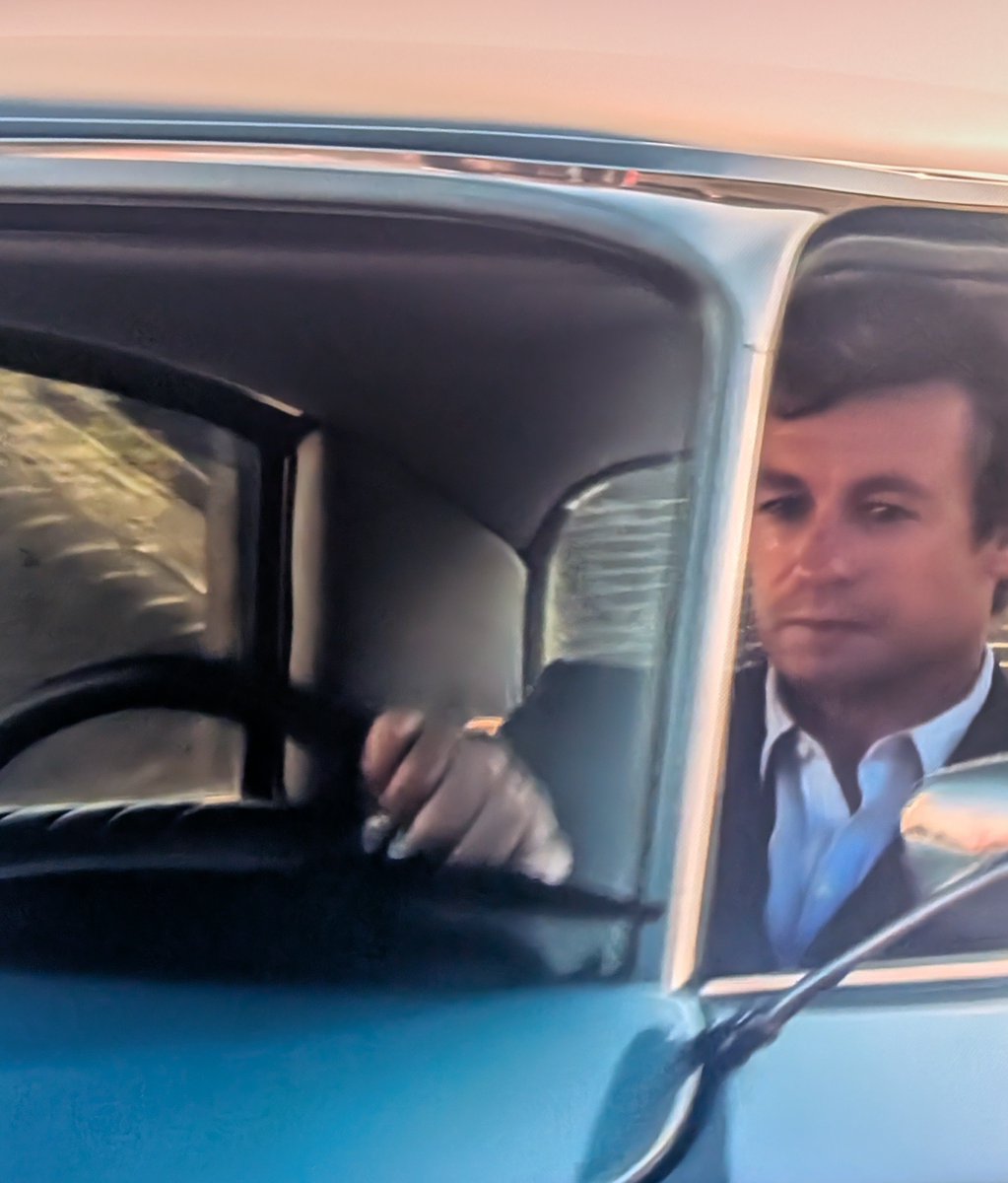 _neverBored_'s tweet photo. @cloismagic Beautifully said... This scene breaks me too. Especially tears down Jane's cheek, when he drives away 💔 https://t.co/ITN9tjjpFn