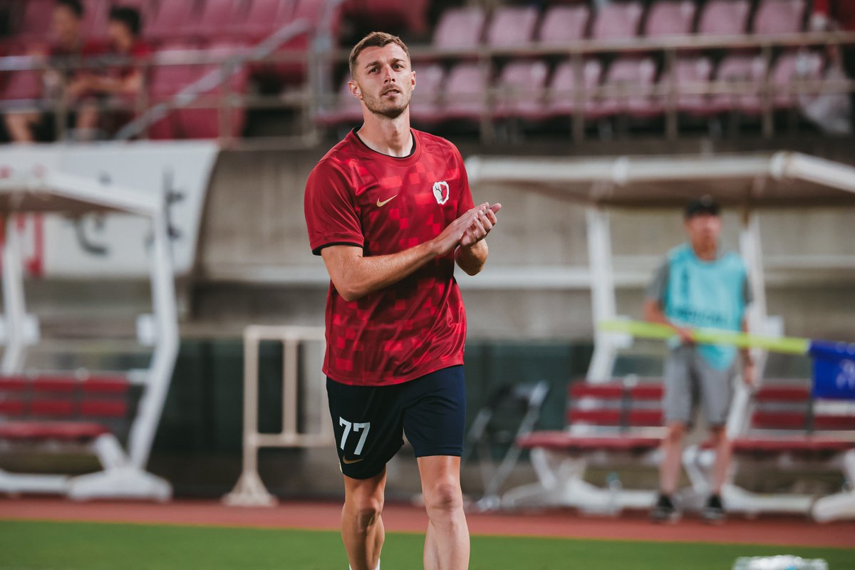 AntlersUpdate's tweet photo. 𝗖𝗔𝗩𝗥𝗜𝗖 𝗗𝗘𝗖𝗟𝗜𝗡𝗘𝗦 🇸🇰

チャヴリッチが、スロバキア代表🇸🇰の招集を再び辞退した模様✅

ヴァイス監督は、本人と何度も話し合ったものの、個人的・家庭的な理由から代表参加を見送る決断をしたと説明。本人も代表招集を受けることのメリットとデメリットを考えた上で、現時点では鹿島に残ることを選択したという。ヴァイス監督はこの決断を尊重しつつ、「将来的にまた代表について話す可能性はあるが、現時点ではない」と語った。 
 #antlers