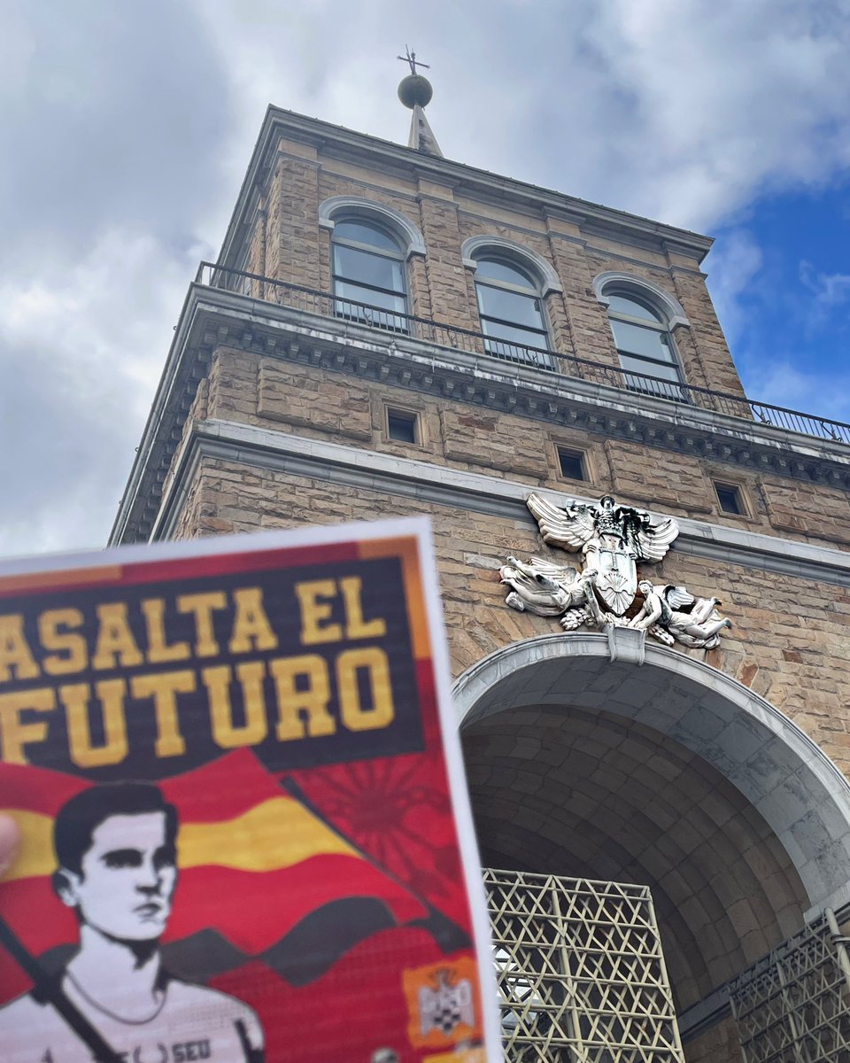 fe_asturias's tweet photo. Por una universidad nacional, gratuita y de calidad:

¡ASALTA EL FUTURO!

📍Campus de El Milán y El Cristo (Oviedo), Universidad Laboral de Gijón.

Únete a nosotros. @SEU_es https://t.co/2QxDJQULgx
