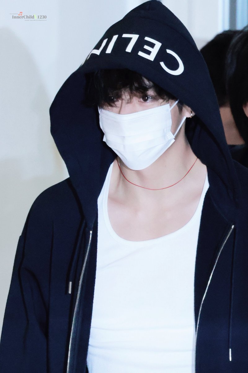 InnerChildVtete's tweet photo. 260917 🧸

#태형 #TAEHYUNG #V #THV
#방탄소년단뷔 #BTS #BTSV https://t.co/iDuErQClL7