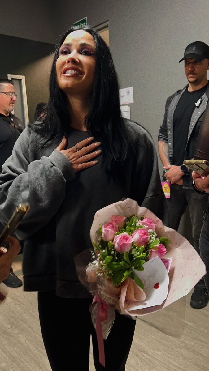 dontforxget's tweet photo. minha vida 😭😭😭😭😭 https://t.co/g1aTZJpqm0