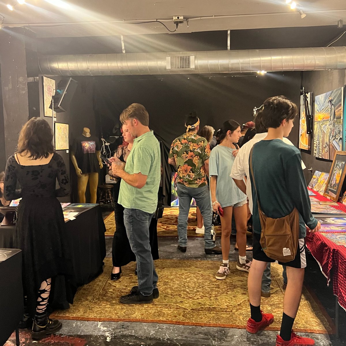 BlueStarComplex's tweet photo. Join us in The Upstairs Studios at Blue Star TONIGHT for Third Thursday! See our events at https://t.co/HNWOT5icpU https://t.co/wzPVfQiIR9