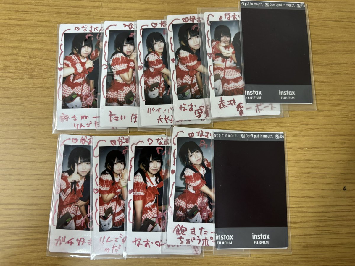rin2plg0's tweet photo. お金に困りながらも撮る君のチェキ。 https://t.co/9tpNrkzb3P