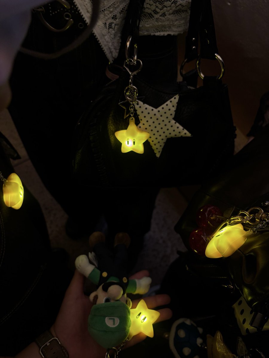 pgndwq's tweet photo. お久しぶりユニバ➰🌎🇺🇸
初フライングダイナソーでした🦖
緊張して引きつった顔のBeReal🙂‍↔️ https://t.co/29v4OdxNV1