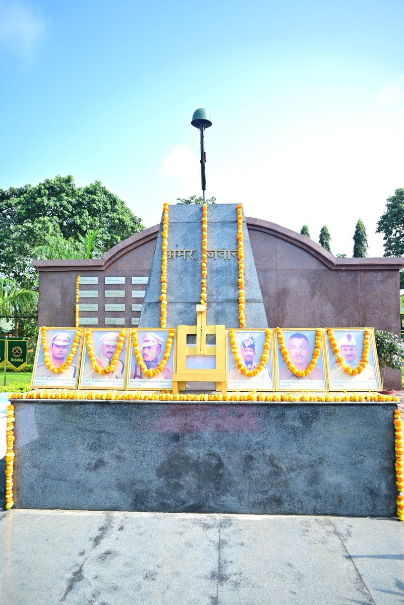 201_CoBRABN's tweet photo. 17 September 2009 — the day CoBRA’s operational legacy was forged.

At Singanmadgu, six brave warriors of 201 CoBRA made the supreme sacrifice in the line of duty.

Their names live on in every CoBRA warrior and in the march towards a Naxal Mukt Bharat. 🇮🇳 https://t.co/MHPa6r4bkR