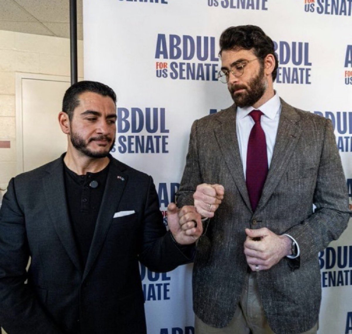 atensnut's tweet photo. Michigan…. Please tell us you are not going to vote for this Muslim Socialist!!

Abdul El-Sayed  wants to destroy America and everything it stands for.  Here is who he stands with.  👇🏻👇🏻 https://t.co/B4YQA1Uoai