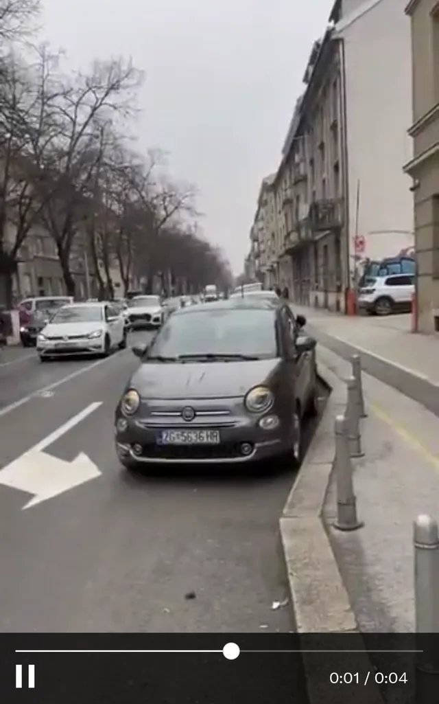 ToninhoHR's tweet photo. @BerrrGrilz Tesica ga isto zna ubost'. https://t.co/45Q4RcahA8