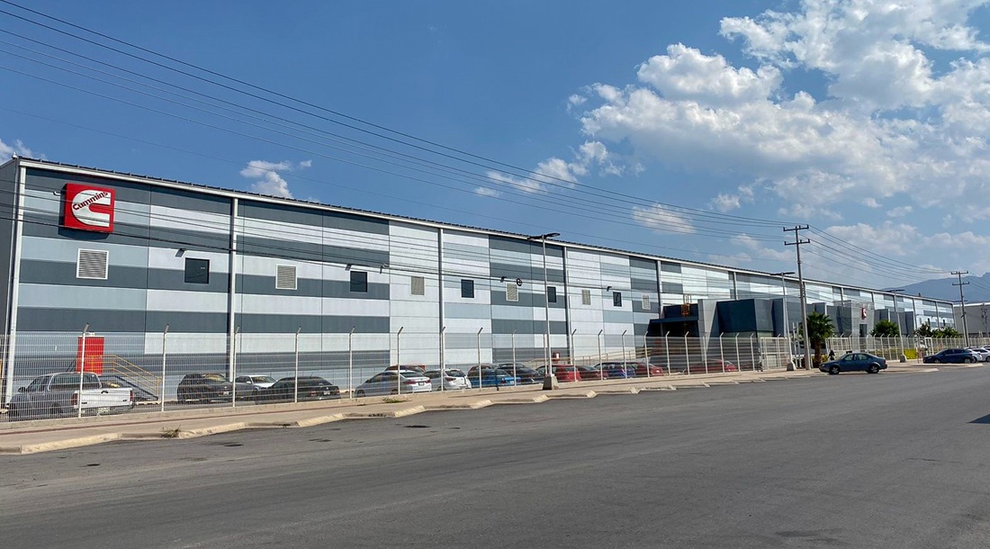 IA_indicador's tweet photo. El Mexico Logistics Center (MLC) de @CumminsdeMexico en San Luis Potosí incrementó 40% su capacidad operativa durante sus primeros 10 años de actividad.
🚚🚛🚌⚙️🛠️

📰Nota: https://t.co/pWcKeLgrJt

#Camiones #Autobuses #Motores #Refacciones #Autopartes https://t.co/UuIToS0xCv