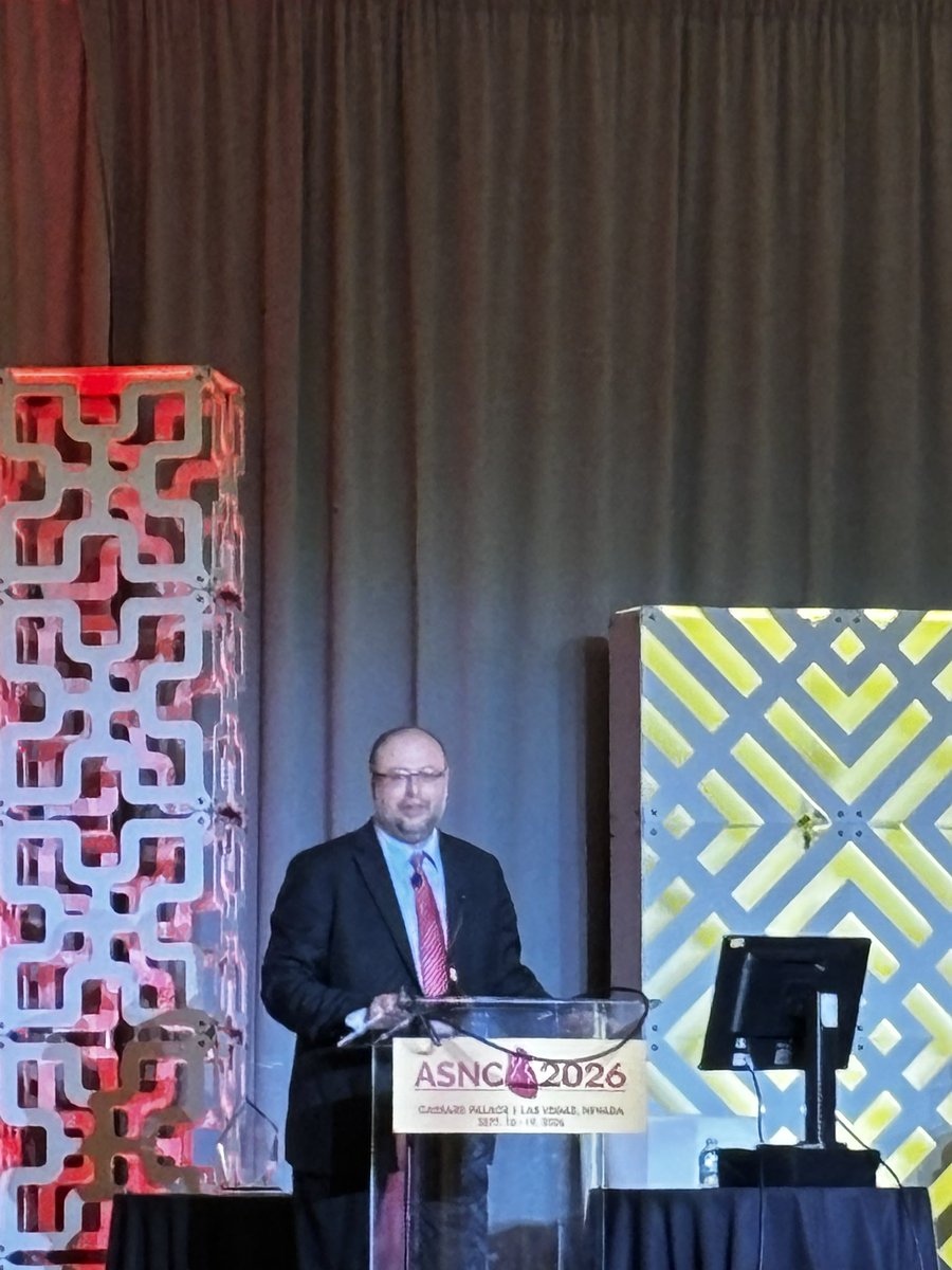 gmvasilakis's tweet photo. There’s something so very touching about having a memorial lecture honoring a pivotal researcher and clinician that has impacted the majority of people in the room - as we continue to learn from those honored with the lectureship! 🫀 #ASNC2026

 Congratulations @almallahmo!! ☺️ https://t.co/jaSjxchWNP