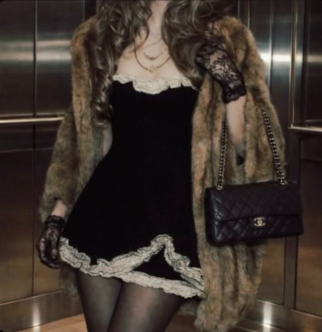 pacuzl's tweet photo. Me mentally planning my winter outfits already https://t.co/cotpRQcsuN