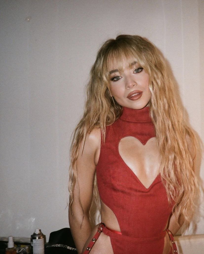 thewineyoulike's tweet photo. the heart cutout being such an iconic part of her brand oh i miss it https://t.co/xyd5cOuKSX