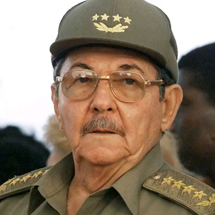 CamilaGzlez34's tweet photo. Ejemplo para la Patria y para el mundo. 
Gracias por su ejemplo.#RaúlEsRaúl #CubaEstáFirme
#ConElPieEnElEstribo https://t.co/QsOLtLCqMY