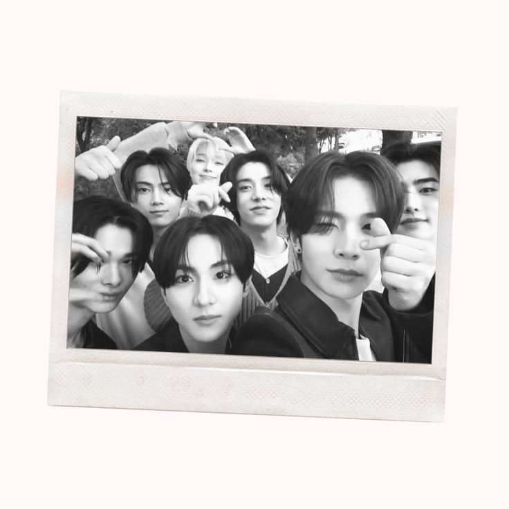 rikigf07's tweet photo. @AboutMusicYT always with my seven <3 https://t.co/9C47kprGFA