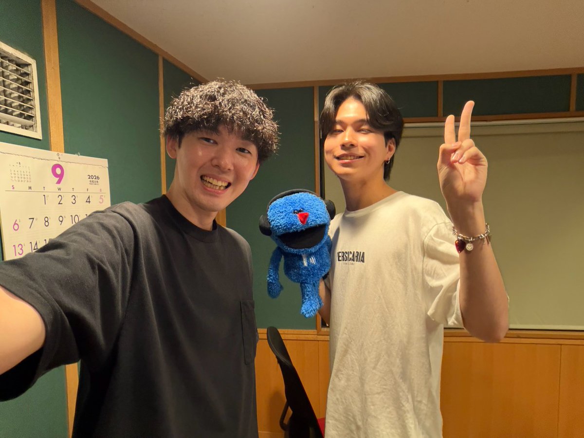 RI_802's tweet photo. 【📻 #RI802 NOW ONAIR⚡️ 】

👤#バチカン市国に愛されたい(@Bachikan459_ )
💿しあわせの定義

Vo.髙橋虎太郎さんをスタジオにお迎えしました✨

明日の #グリコライブ みんな楽しもうね🔥

そして、#ミナホ は10/11(日)📍OSAKA MUSE
に登場です✔️

聴く⬇️
https://t.co/0QY63Omhkp

#FM802 https://t.co/uP4QmRnkmN