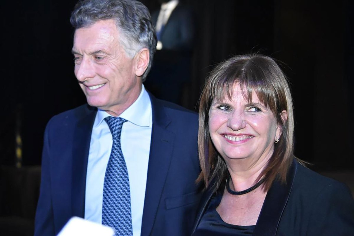 NCereijo's tweet photo. ¿Creés que @mauriciomacri y @PatoBullrich llegarán a un acuerdo en CABA?

1 SÍ
2 NO https://t.co/sRFEJBt4rC