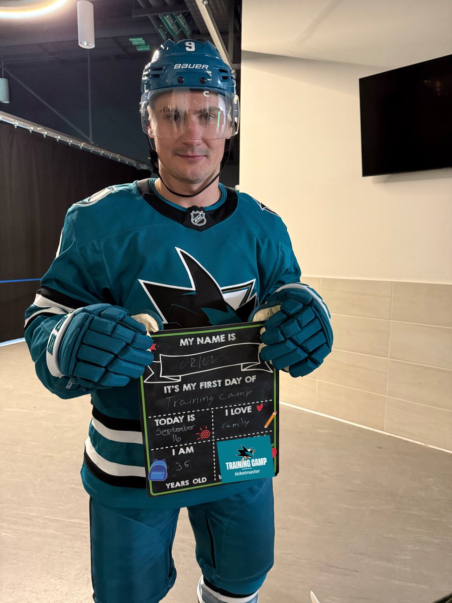 SanJoseSharks's tweet photo. HAPPY FIRST DAY OF CAMP! 

#TurnItAllTeal | @Ticketmaster https://t.co/vy62LAl3IY
