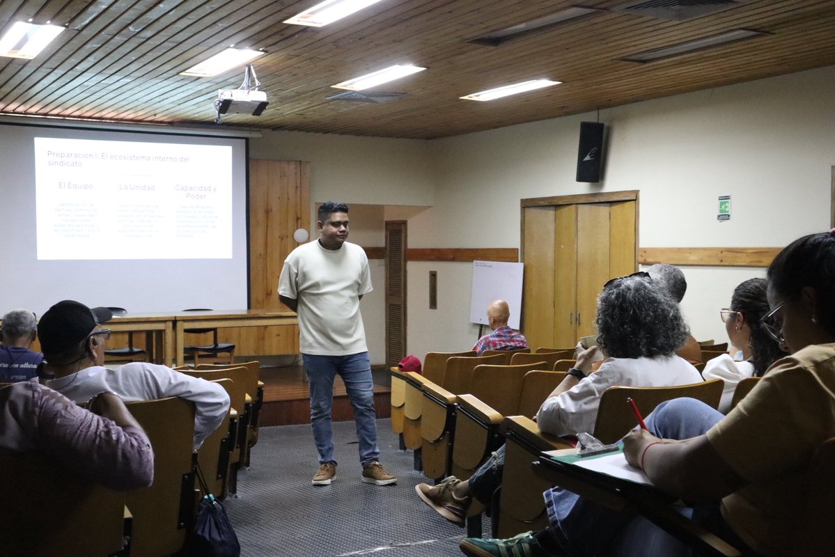 ENSColombia's tweet photo. 📚 Hoy cerramos nuestro curso de Negociación Colectiva en el Sector Público.

🤝 Una semana de aprendizaje, intercambio y construcción colectiva para fortalecer los derechos laborales.

✊ ¡Gracias por ser parte! https://t.co/f7gmgPH4fp