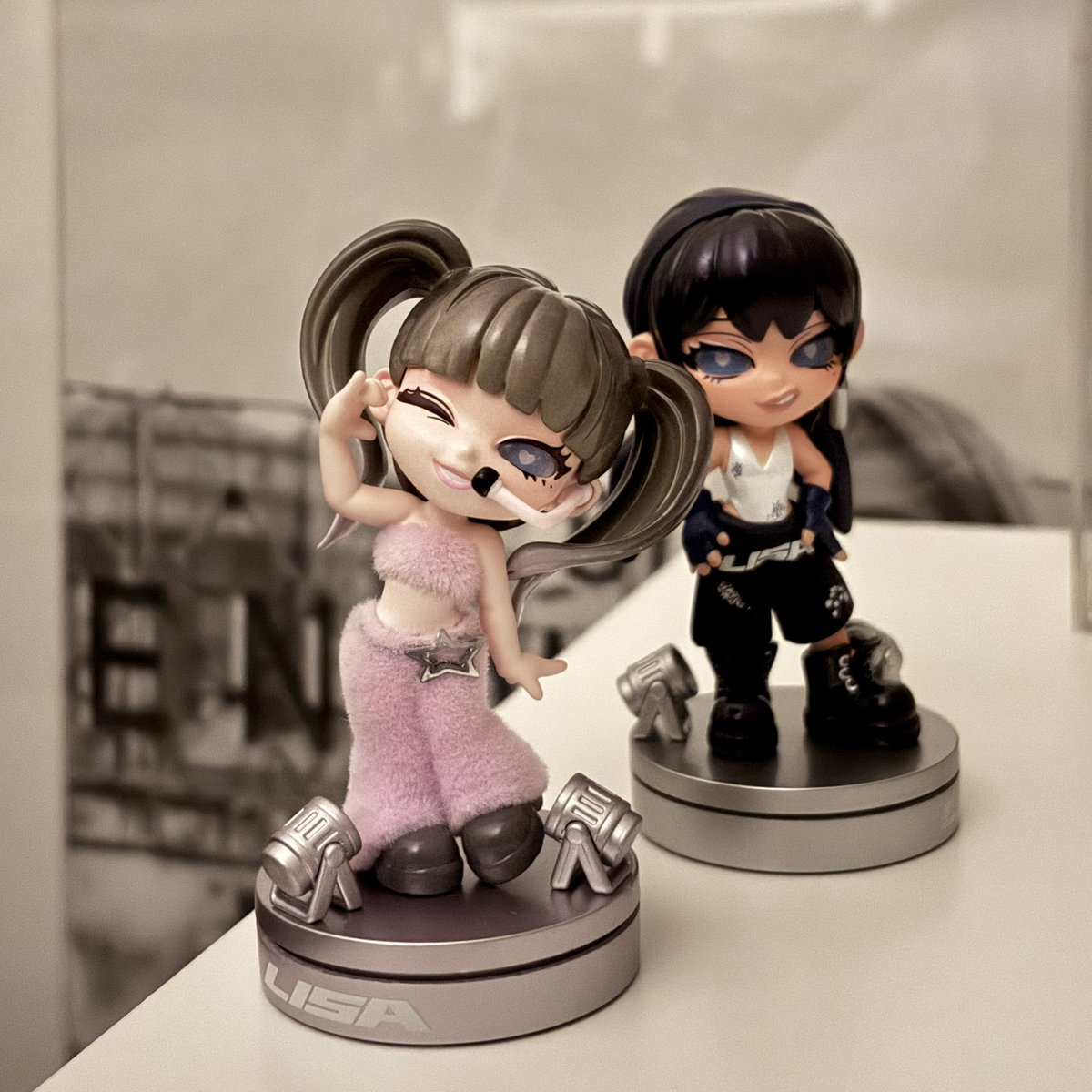 iamnyx_sr's tweet photo. LALISA ♡
R☆ckstar  . 𓂃 ࣪ ִֶָ ⭐️ ་༘࿐ https://t.co/dgfOHtxaUF
