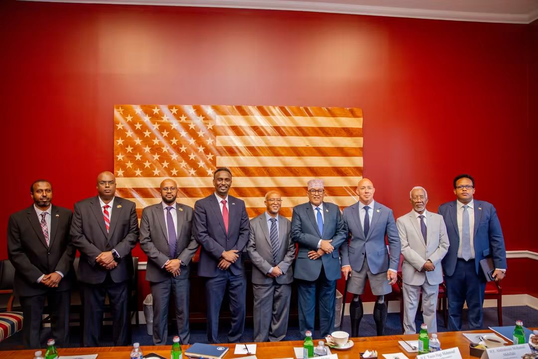 Presidencysl_'s tweet photo. On his second day of meetings on Capitol Hill, H.E. President @AbdirahmanIrro met with Congressman Brian Mast and Senator Mike Rounds in Washington, D.C.

Discussions focused on regional and maritime security, trade, investment, and strengthening Somaliland–U.S. cooperation. https://t.co/Fs5sRx1wkZ