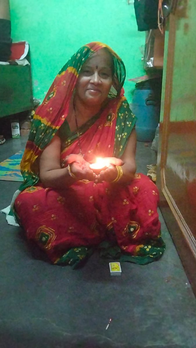 BjpNutan's tweet photo. आज हमारे लोकप्रिय  प्रधानमंत्री जी Narendra Modi को  जन्मदिन की ढेर सारी शुभकामनाएं । भगवन उन्हें दीर्घायु दे और वह  हमेशा  स्वस्थ रहे और देश की ऐसे ही सेवा करते रहे । जय श्री राम 🙏
#narendarmodi https://t.co/egSvehpqba