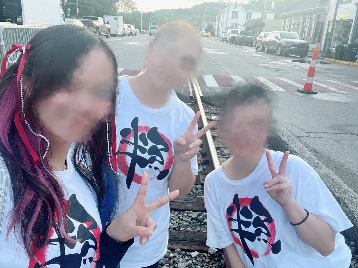 AsoYamAIB's tweet photo. ⌒(´❛-❛`)⌒ツインテールは20歳まで🧡？

最後だったよ～お疲れさまでした❣️ https://t.co/TKaJvnZbJ2