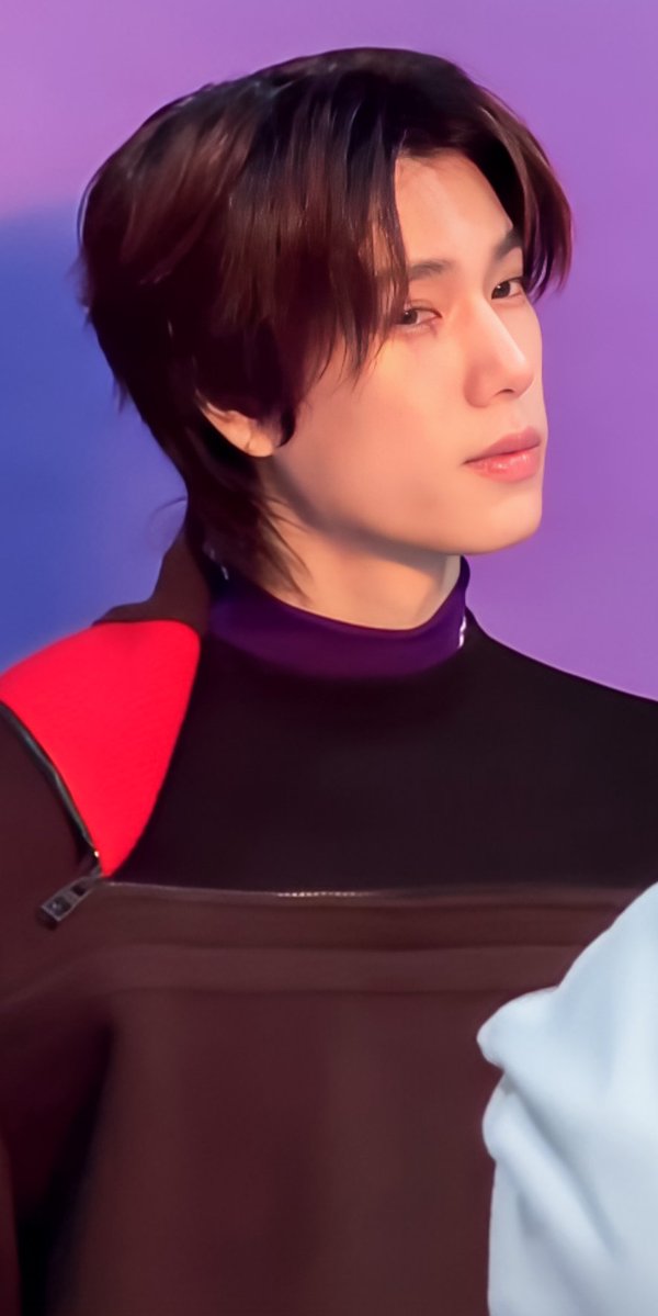 bloomingsummers's tweet photo. When you have a brand ambassador with lethal face card:

PHUWIN LOEWE AMBASSADOR
#LOEWExPhuwin #phuwintang https://t.co/4TZv7ftQiS