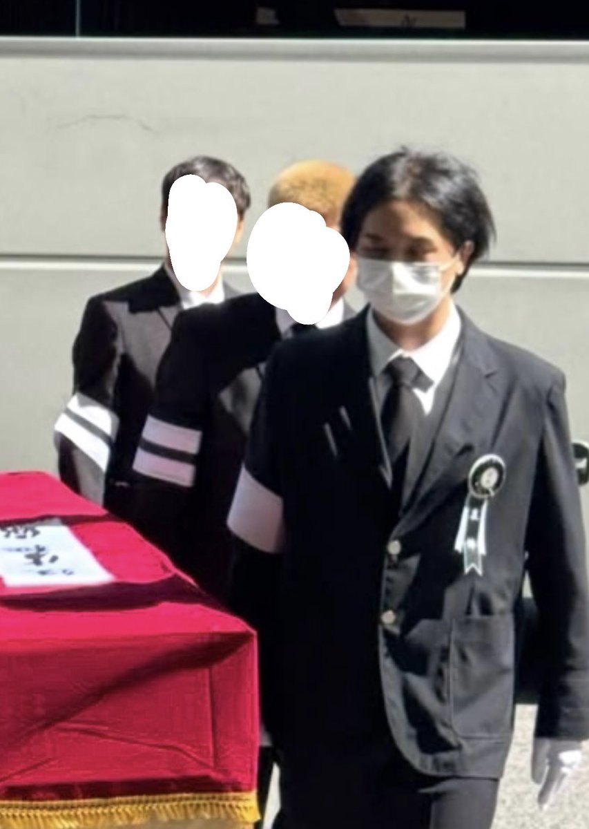 seotillie's tweet photo. Mino’s aunt posted this on her Insta🥹 This was from his grandma’s funeral day… gosh I missed you bubs 🫶🏻 https://t.co/CREQ4tsvcK