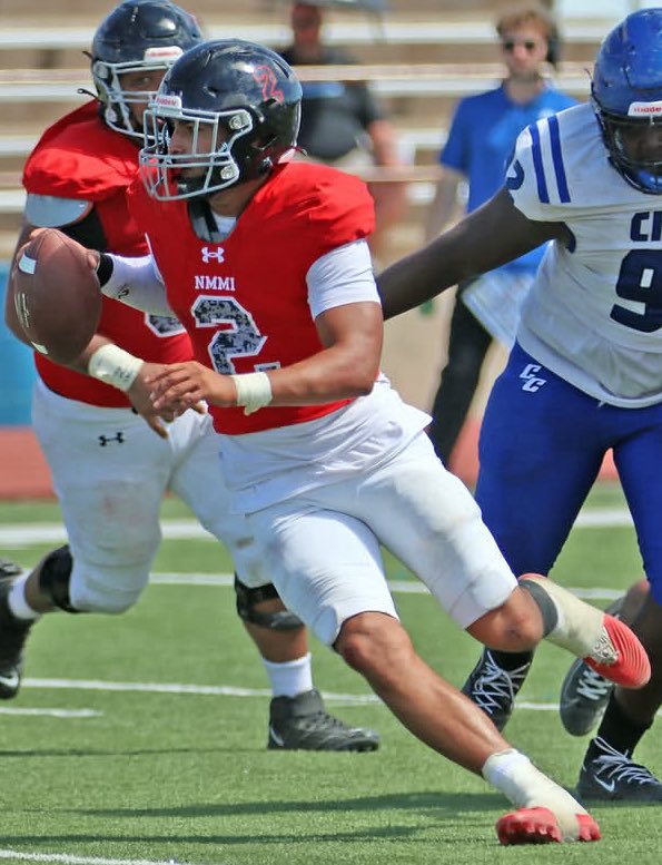 Coach_Hewlett's tweet photo. @BrandonB52Mann  | 6'2 205 QB | 
Full Qualifer | #2 in passing yards through 4 games ! One of the most productive passers in all JUCO! Just getting started. https://t.co/xkn9jUZGUC