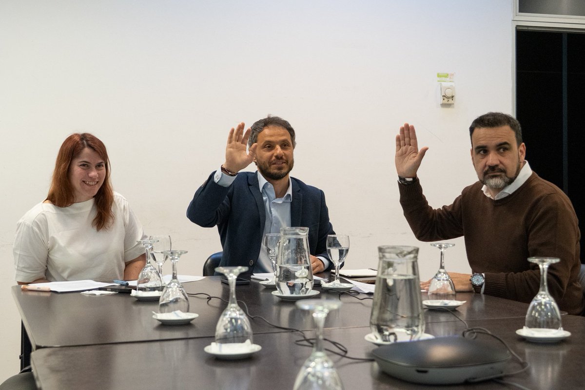 HCDiputadosBA's tweet photo. #Hoy | 🏛 Se llevó a cabo la reunión ordinaria de la comisión de Industria y Minería, bajo la presidencia del diputado @Martinendere, en la cual avanzaron varios expedientes de ley. https://t.co/l5DhcFD54A