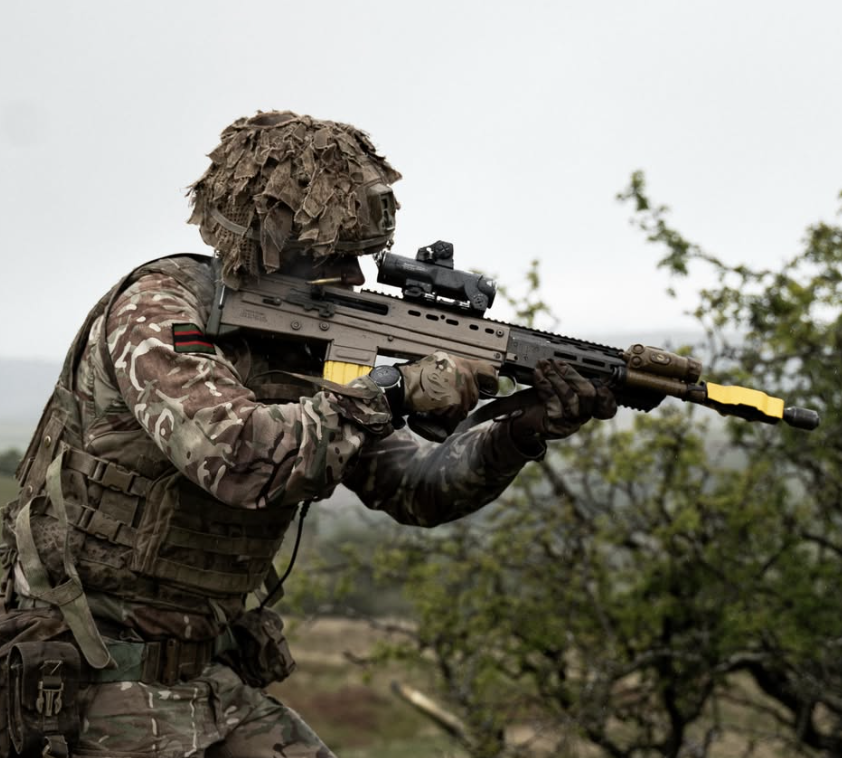 RiflesRegiment's tweet photo. Legacy isn’t given. It’s earned. Wearing the cap badge of The Rifles means becoming part of a history built by those who came before you.

It carries standards, tradition and a reputation that demands something from everyone who wears it.

The legacy continues.

Swift and Bold. https://t.co/xq7sVTl2uq